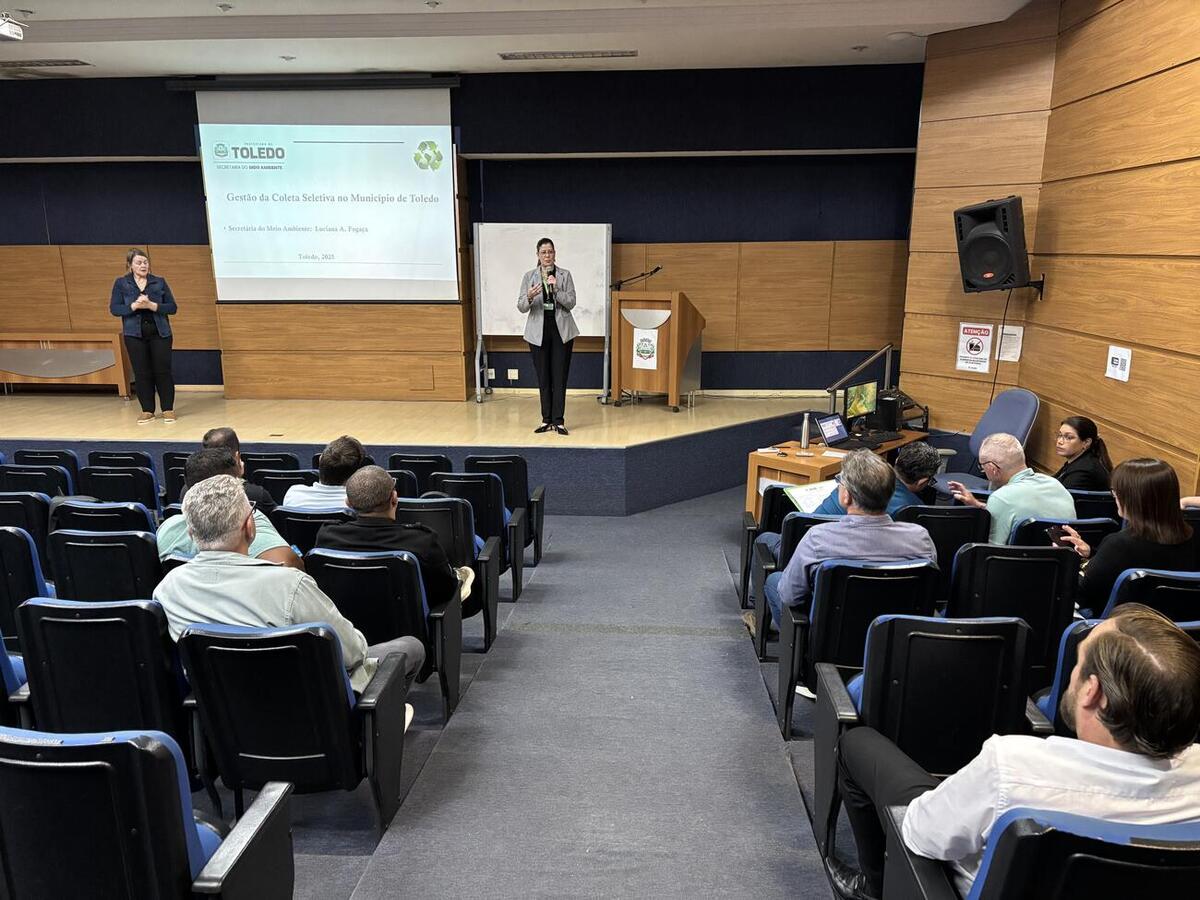 Encontro reuniu representantes da comunidade para debater ações e conscientização sobre o descarte correto dos resíduos