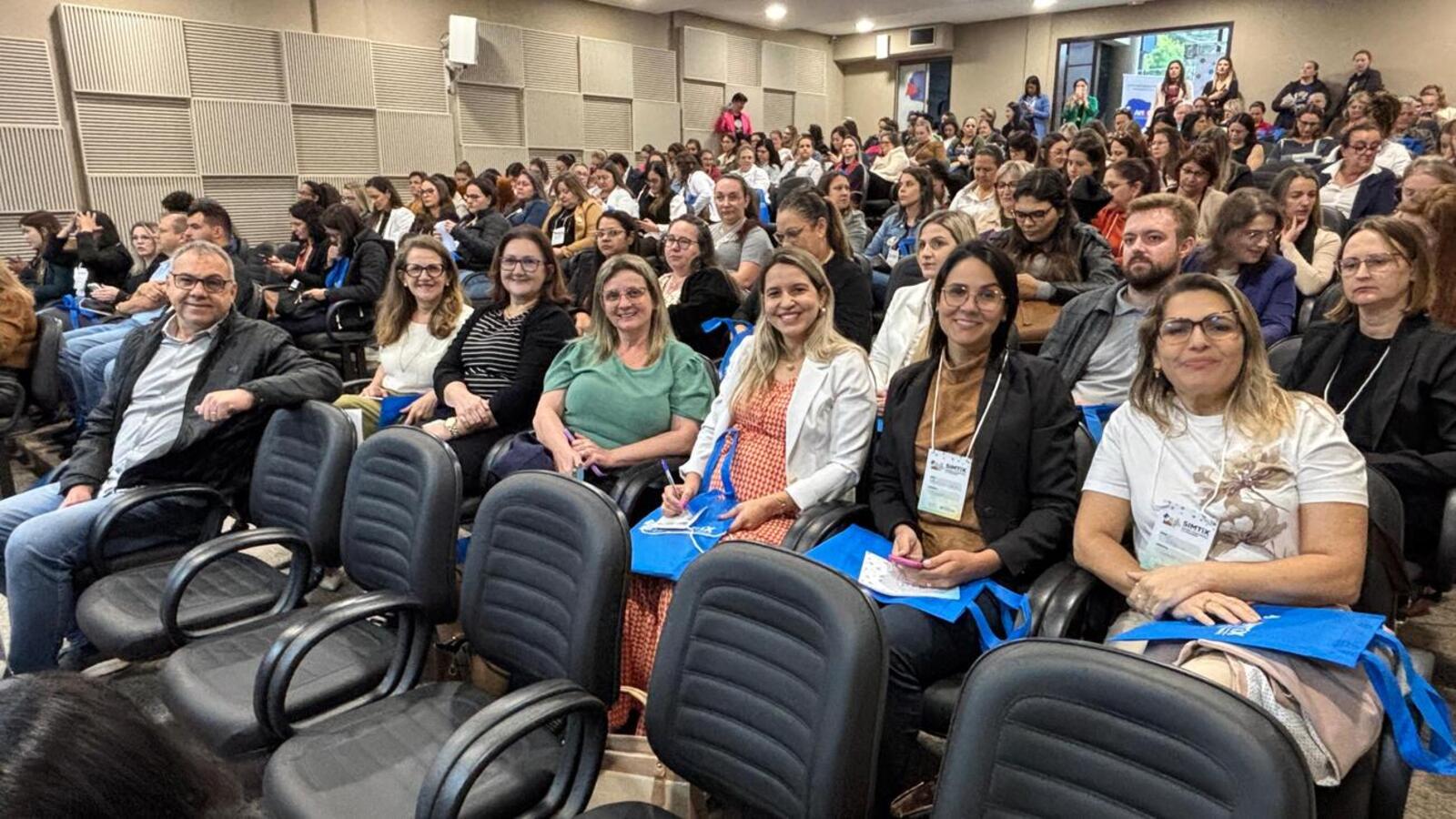 Evento realizado na sede da Amop serviu para mostrar como funciona o sistema e também fechar o convênio entre Itaipu e a Associação dos Municípios do Oeste