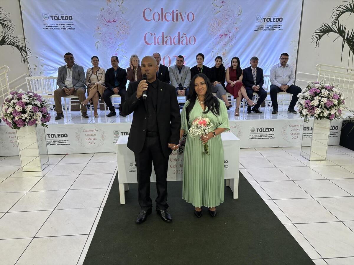 Evento oficializou a união dos casais diante do juiz de paz Juarez Polachini, do 3º Tabelionato de Notas e Registro Civil das Pessoas Naturais de Toledo