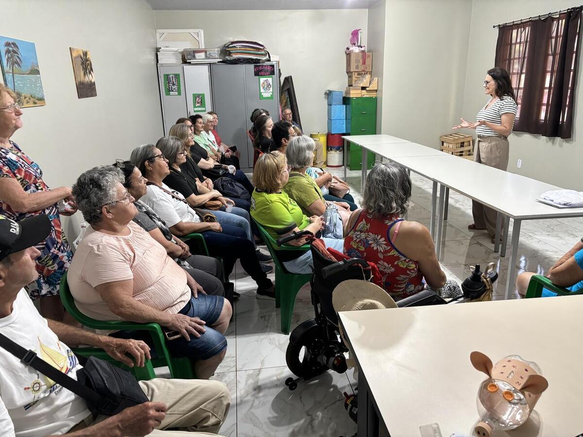 Atividade faz parte do evento Integra Unioeste e envolveu mais de 200 idosos em ações de ensino, pesquisa e extensão