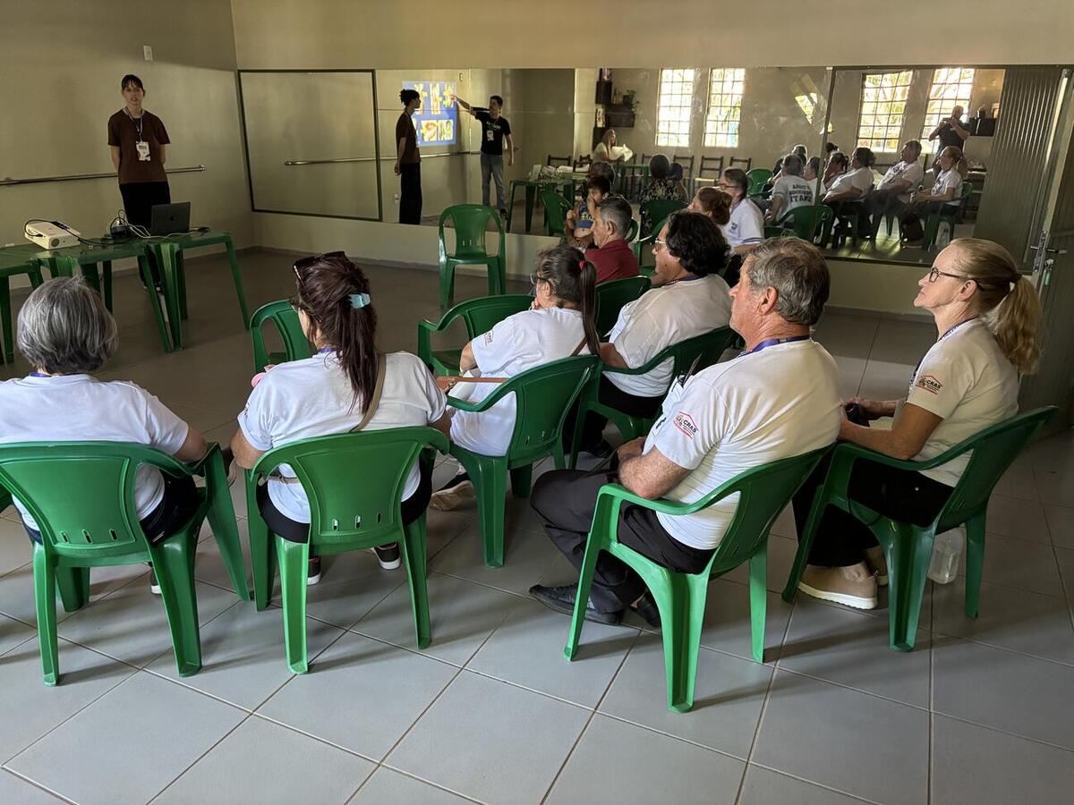 Atividade faz parte do evento Integra Unioeste e envolveu mais de 200 idosos em ações de ensino, pesquisa e extensão
