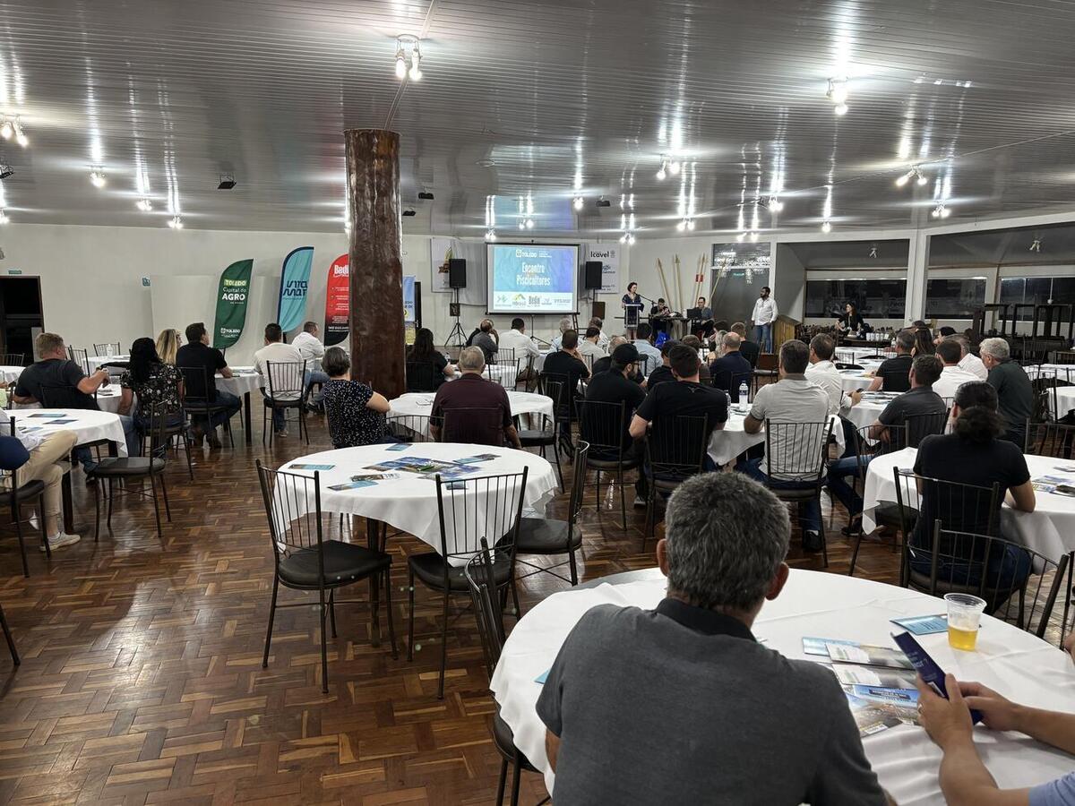 Evento reuniu produtores, especialistas e autoridades no Clube Caça e Pesca, com palestras e jantar de confraternização