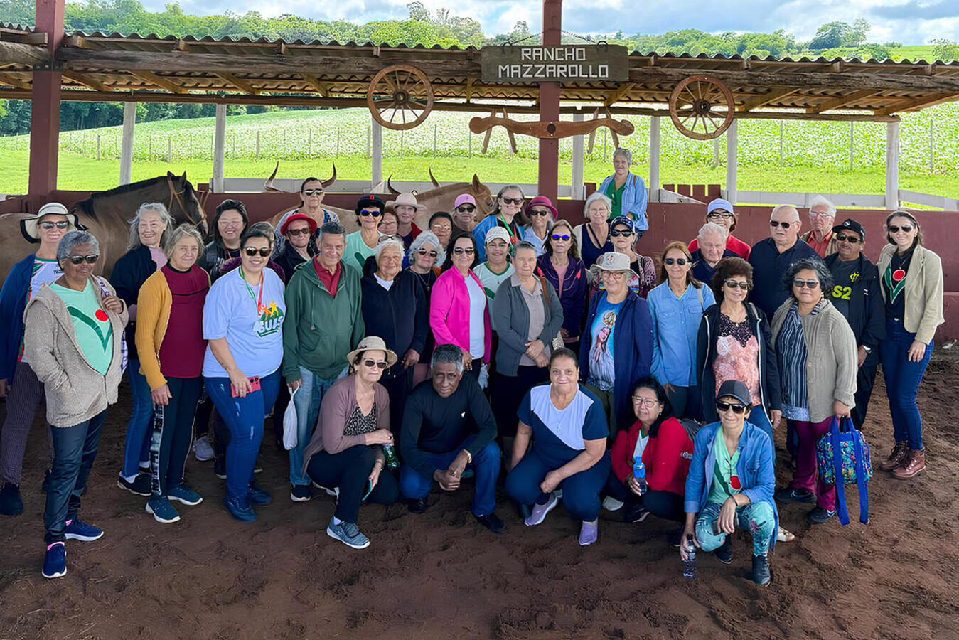 Cerca de 120 idosos participaram nesta semana de atividade em propriedade rural de Concórdia do Oeste; roteiro integra o Território Turístico Riquezas do Oeste