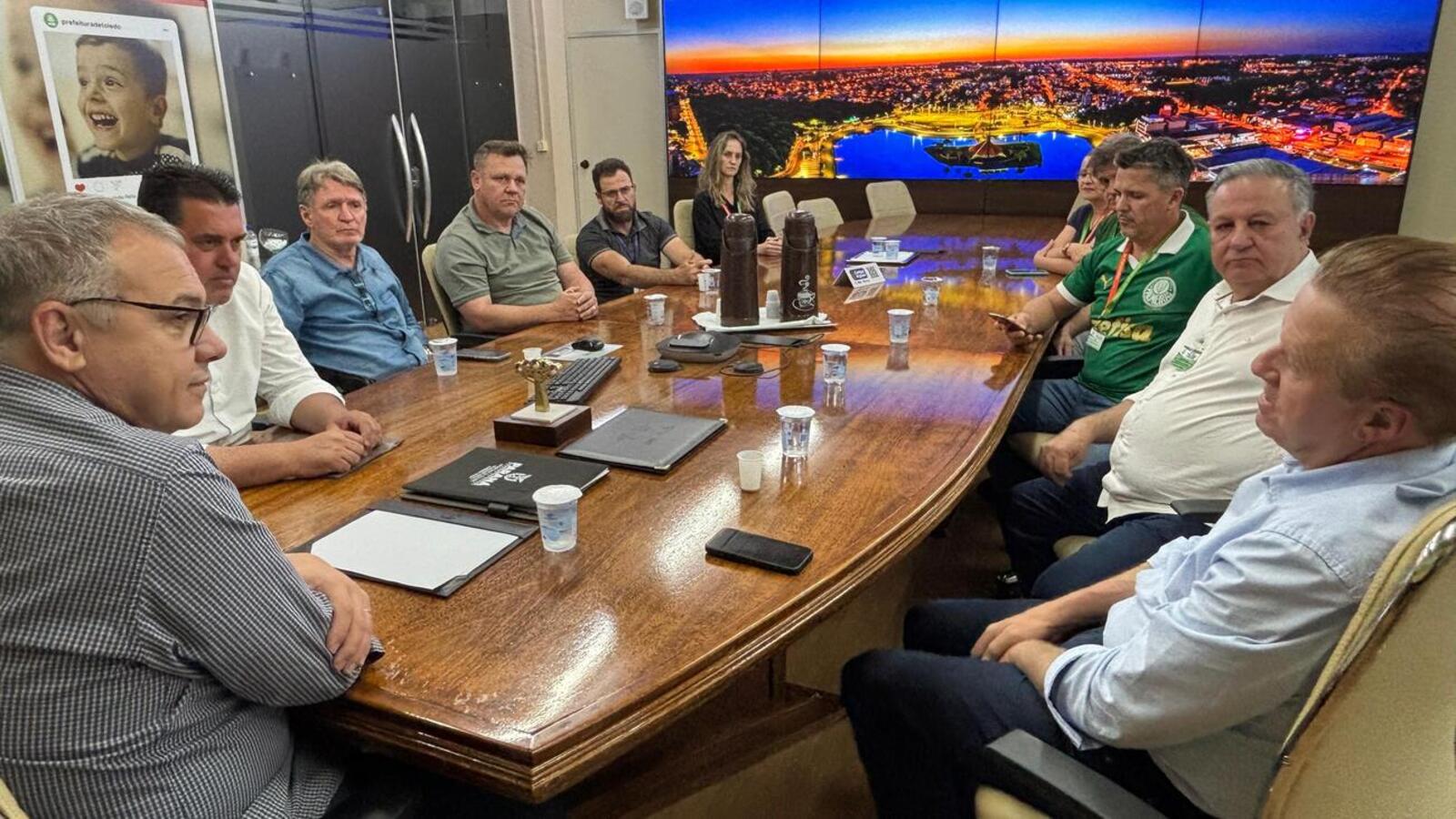 Valor de R$ 1 milhão será repassado via Secretaria de Estado das Cidades. Projeto é para implantação de pista no Estádio Municipal 14 de Dezembro