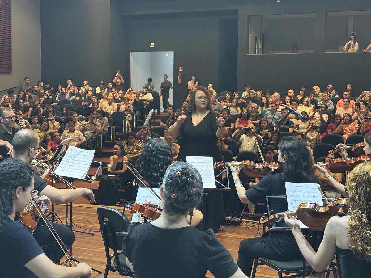 Aproximadamente 60 alunos apresentaram diversas músicas no primeiro dia de recitais da Secretaria da Cultura