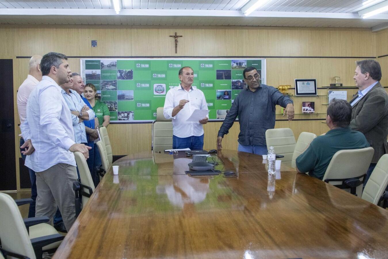 Projeto de Lei de autoria do Executivo Municipal foi aprovado na tarde desta quarta (12) pela Câmara e assinado, uma hora e meia depois, pelo prefeito em exercício 