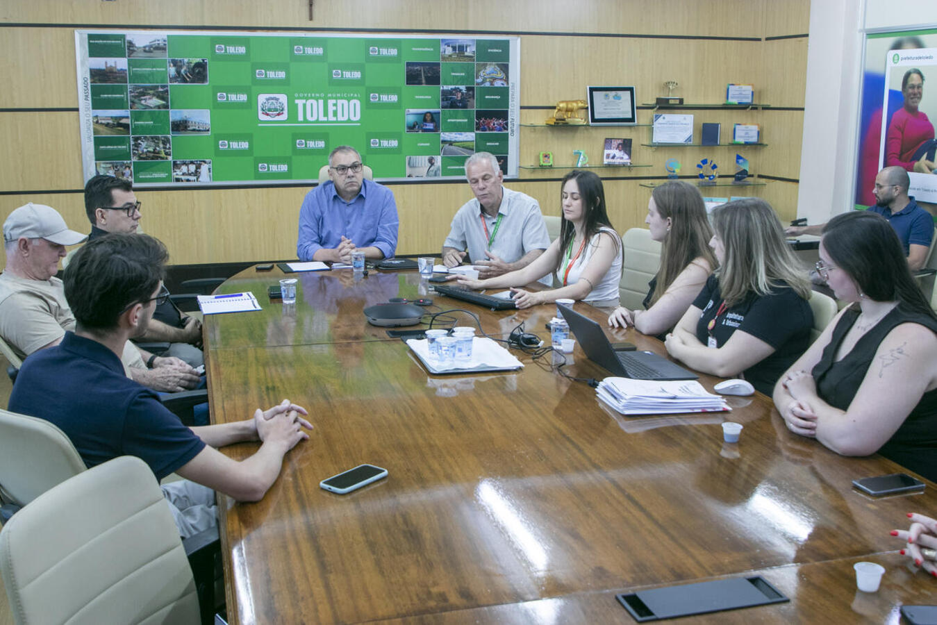 Projetos elaborados por acadêmicos de Arquitetura e Urbanismo e de Engenharia Civil da Unipar foram apresentados em encontro na manhã desta quinta-feira (18) 