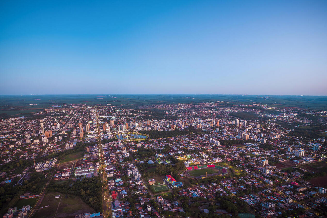 Neste 14 de dezembro, a “Capital Paranaense do Agronegócio” se alegra para celebrar esta data que faz memória ao início de uma história repleta de conquistas