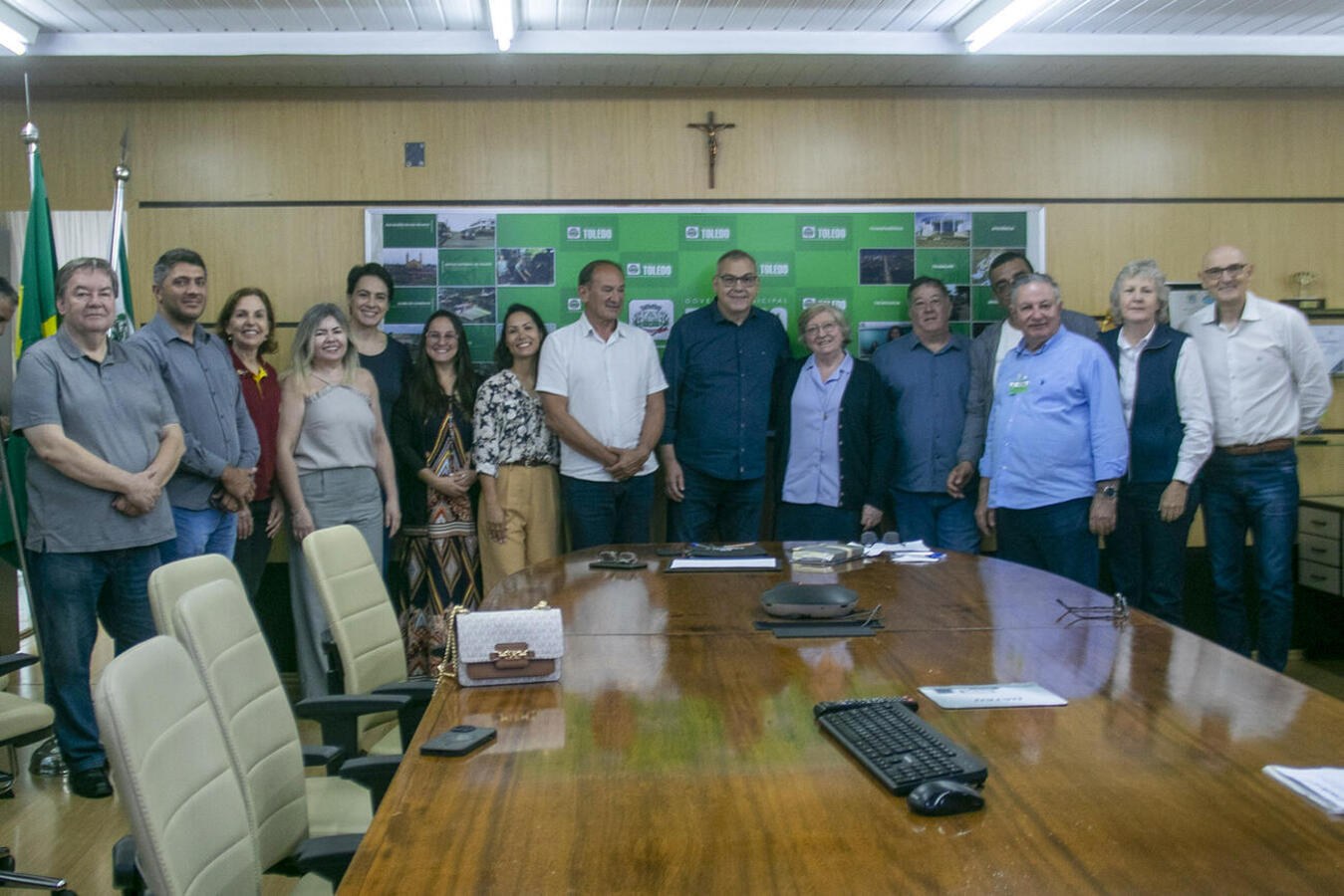 Assinaturas de termos de fomento em prol da Ação Social, da Aldeia Betesda e da Ledi Mass ocorreram nesta sexta (11) na Sala de Reuniões do Gabinete do Prefeito