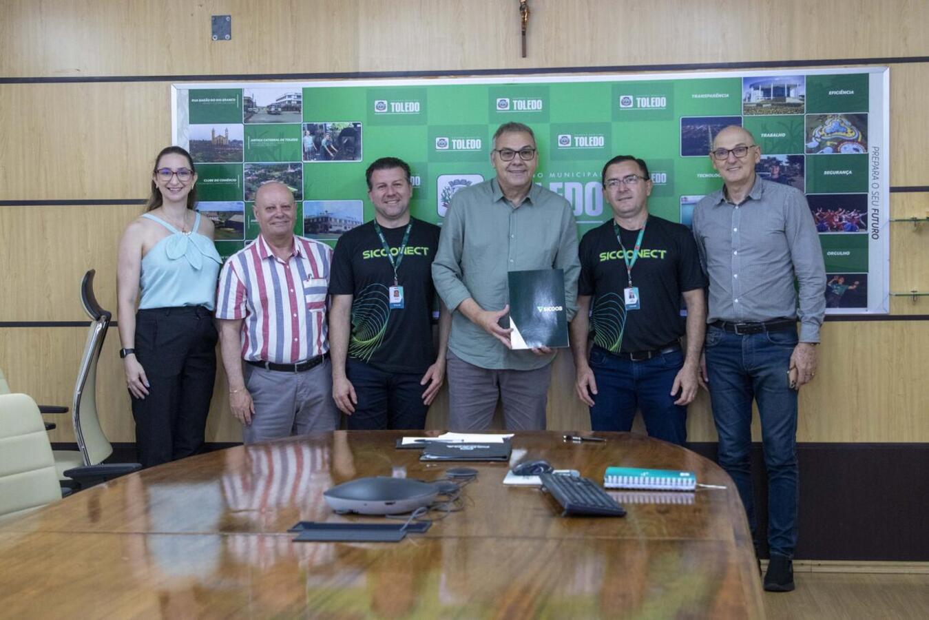 Nova conta será utilizada para recebimento de tributos municipais, movimentações gerais, além de possibilitar pagamento via pix e cartões nos restaurantes populares