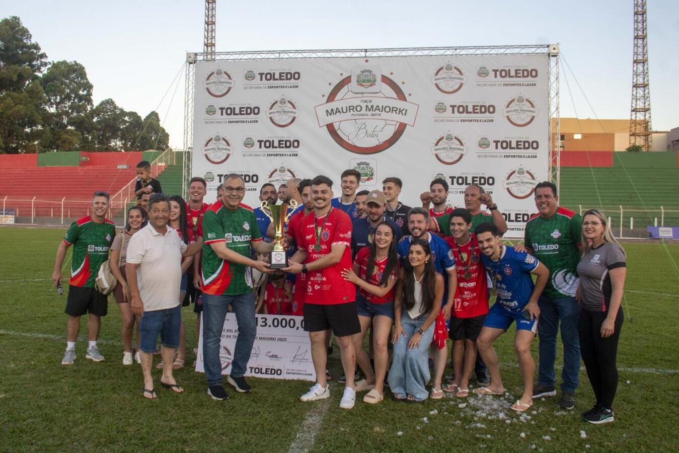 Grande público compareceu, na tarde do último sábado (6), ao 14 de Dezembro para as prestigiar a luta pelos títulos das categorias Feminino e Livre (Ouro e Prata)