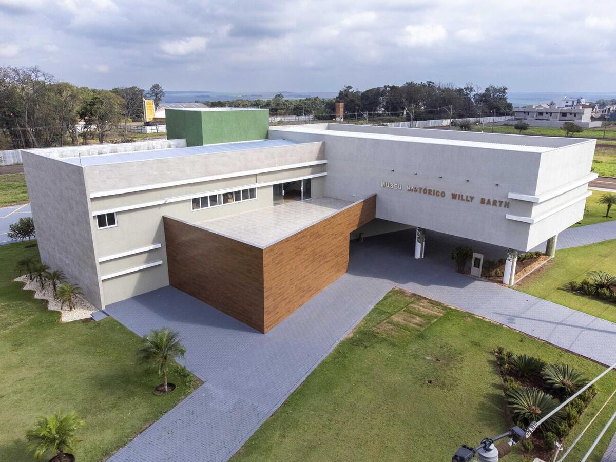 Ferramenta agiliza atendimento ao público geral e acadêmico, além de ajudar a ordenar a demanda e permitir que usuários contribuam para a melhoria dos serviços