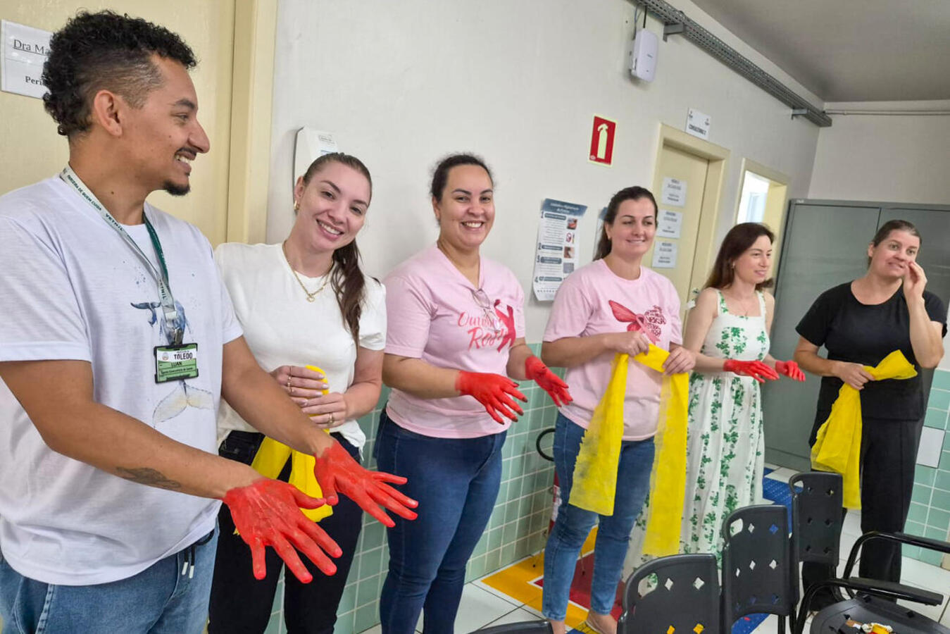 De forma divertida, dinâmica ministrada nesta sexta (9) pelas enfermeiras Dayane, Vanessa e Patrícia mostrou importância deste gesto para profissionais e pacientes