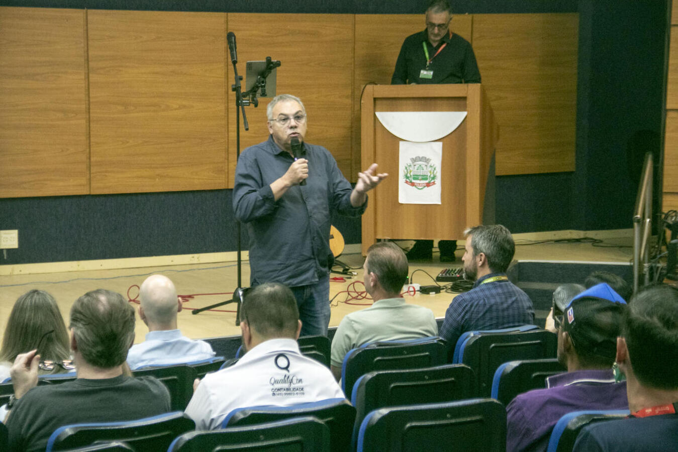Evento nesta sexta (27) marca nova fase no empreendedorismo local; parceria entre Deseco e Sebrae oferecerá consultoria com 10 módulos de qualificação para MEIs
