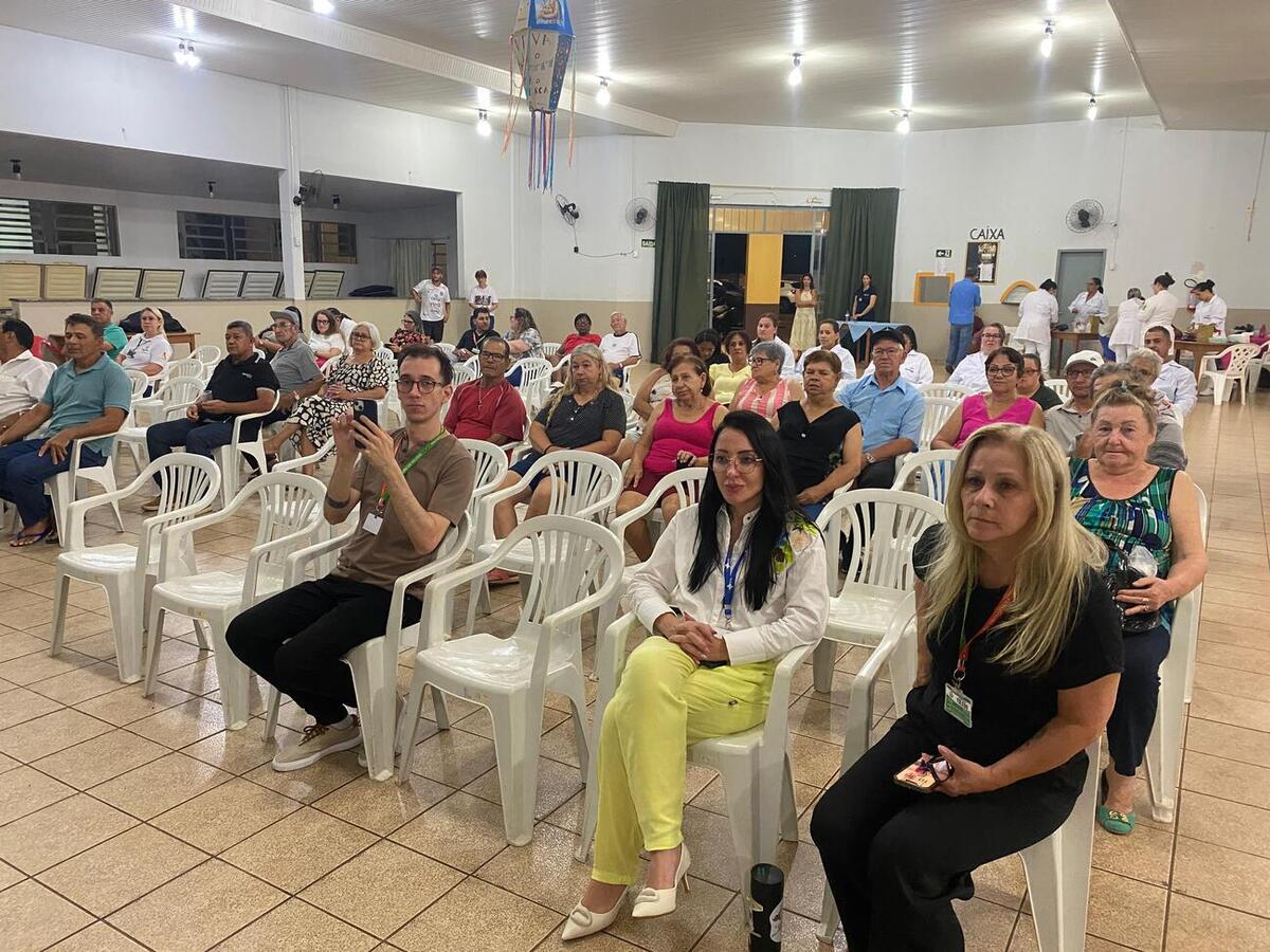 Iniciativa da Secretaria de Saúde leva atendimentos, esclarecimentos e atividades de promoção à saúde diretamente ao bairro