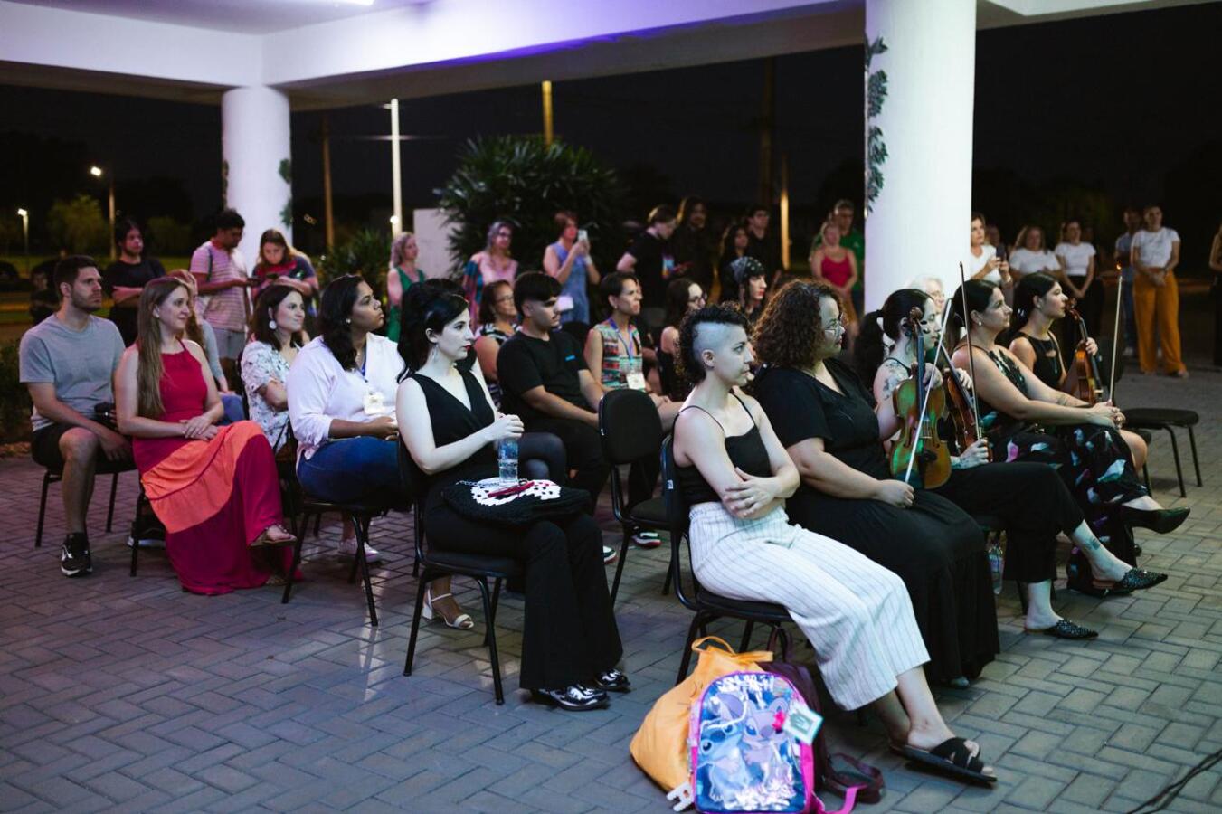 Até 11 de abril, público poderá conhecer de perto o trabalho de artistas regionais em duas exposições presenciais e uma nas redes sociais do espaço cultural