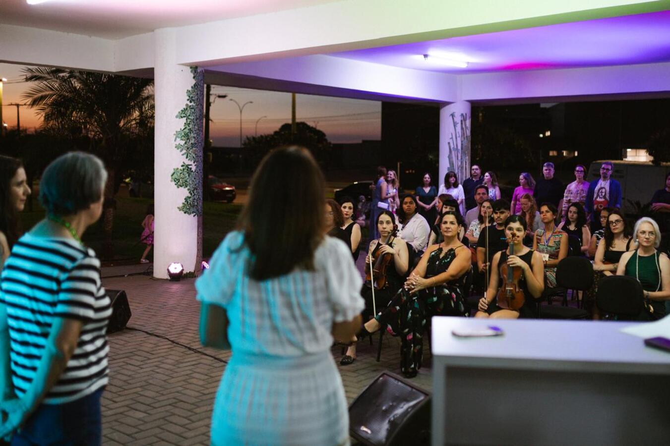 Até 11 de abril, público poderá conhecer de perto o trabalho de artistas regionais em duas exposições presenciais e uma nas redes sociais do espaço cultural