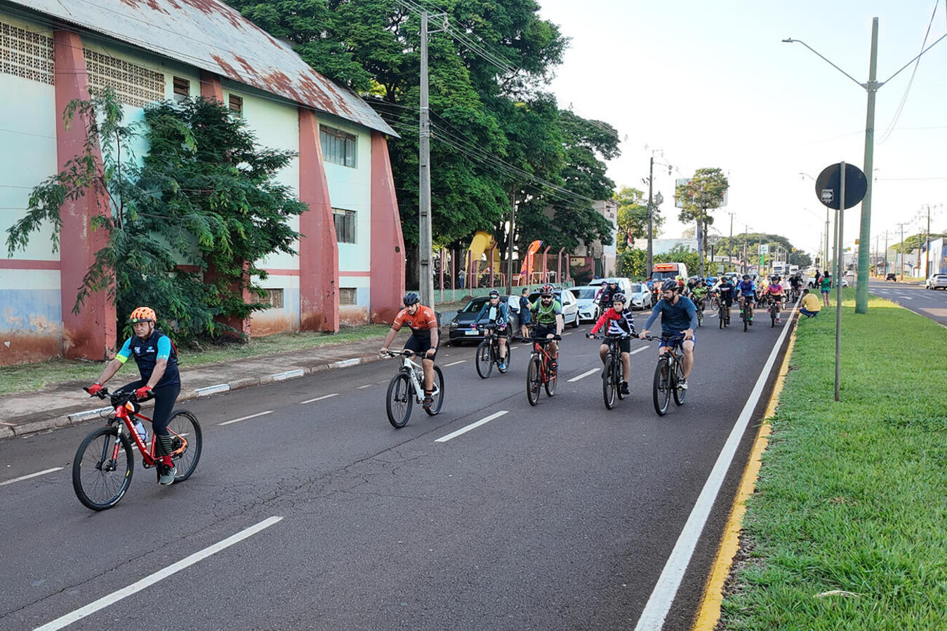 Com percursos de 15 ou 30 km, passeio ciclístico neste domingo (8) envolveu mais de 300 pessoas e passou por algumas das mais belas paisagens do município