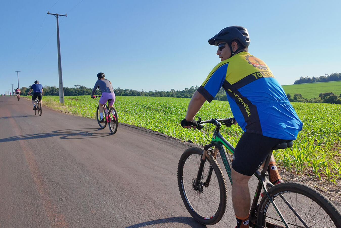 Com percursos de 15 ou 30 km, passeio ciclístico neste domingo (8) envolveu mais de 300 pessoas e passou por algumas das mais belas paisagens do município