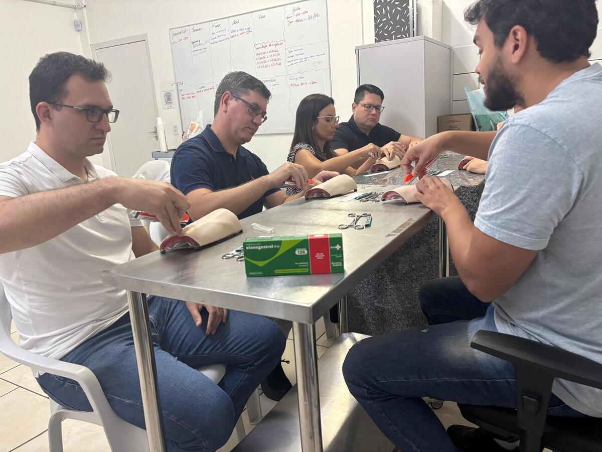 A fim de garantir a qualidade e segurança do atendimento, 6 médicos receberam treinamento técnico, teórico e prático