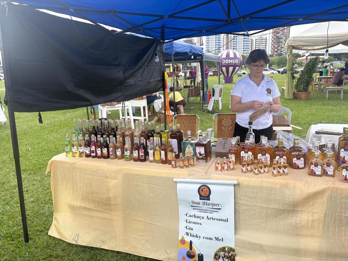 Festa celebra a Páscoa e reúne mais de 50 artesãos com exposição e venda de produtos