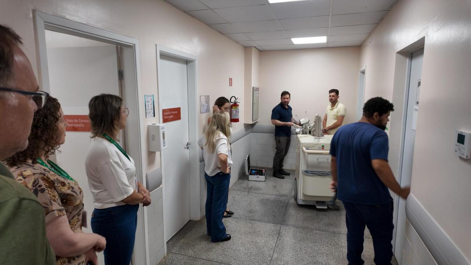 Representantes da Secretaria Municipal de Saúde e da 20ª Regional estiveram na manhã desta terça-feira (24) vistoriando o funcionamento do HRT
