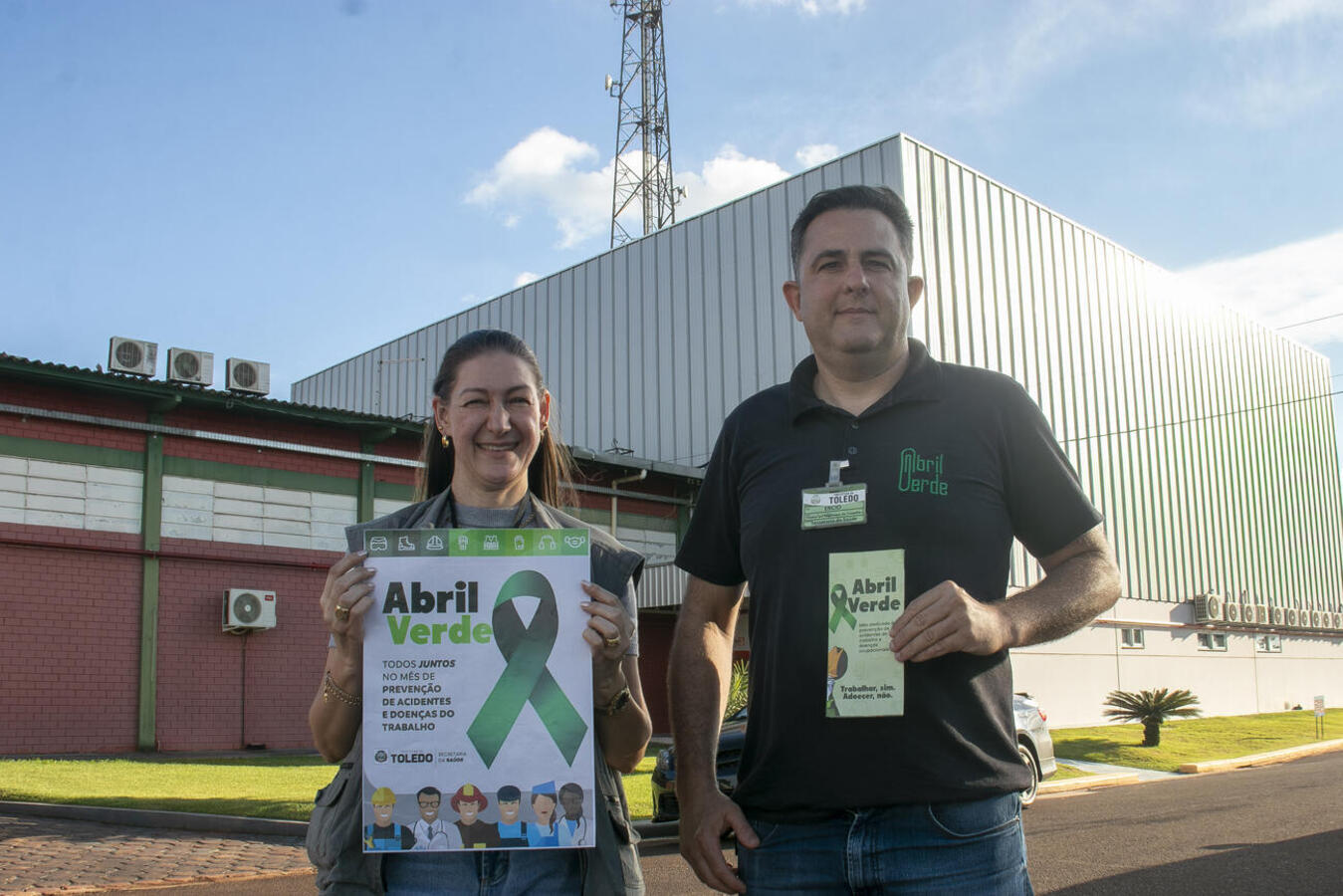 Abril verde chegou e com ele trouxe diversas atividades para a Secretaria da Saúde, que vem realizando um trabalho de divulgação da saúde mental e física no trabalho, com palestras, folders e conversas com trabalhadores e empresas