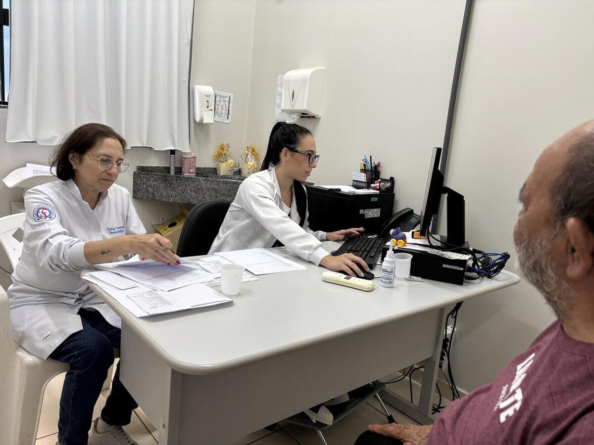 Unidade básica de saúde selecionou pacientes que foram atendidos por profissionais de várias áreas; ação teve apoio de 20ª Regional, Ciscopar e UFPR