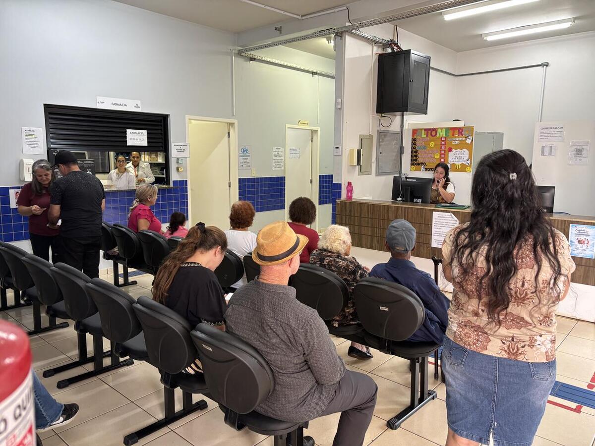 Unidade básica de saúde selecionou pacientes que foram atendidos por profissionais de várias áreas; ação teve apoio de 20ª Regional, Ciscopar e UFPR