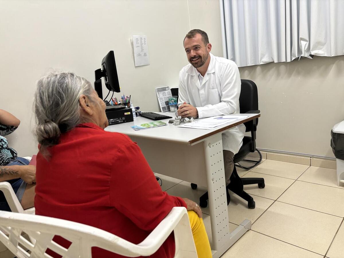 Unidade básica de saúde selecionou pacientes que foram atendidos por profissionais de várias áreas; ação teve apoio de 20ª Regional, Ciscopar e UFPR