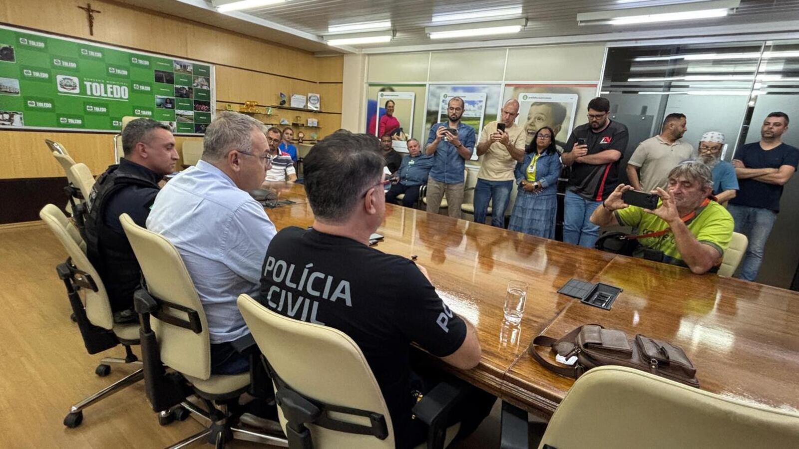Medidas incluem aplicação de lei para cassação de alvarás e operação da Guarda Municipal nos bairros