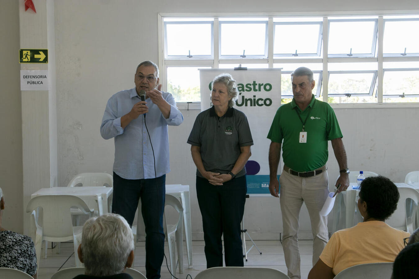 Iniciativa, que ofereceu serviços gratuitos da DPE-PR e da administração municipal, ocorreu nesta sexta-feira (24) no Centro Multiuso do Panorama/São Francisco