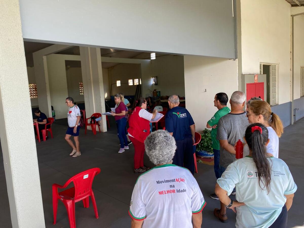 Na manhã desta terça-feira (7) a Secretaria de Assistência Social juntamente com a Secretaria da Saúde realizaram uma ação visando impulsionar a saúde dos idosos 