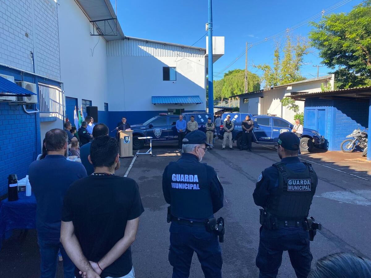 Eletricista Vilso Shuck foi o servidor homenageado no “Policial Municipal Destaque do Mês” de abril
