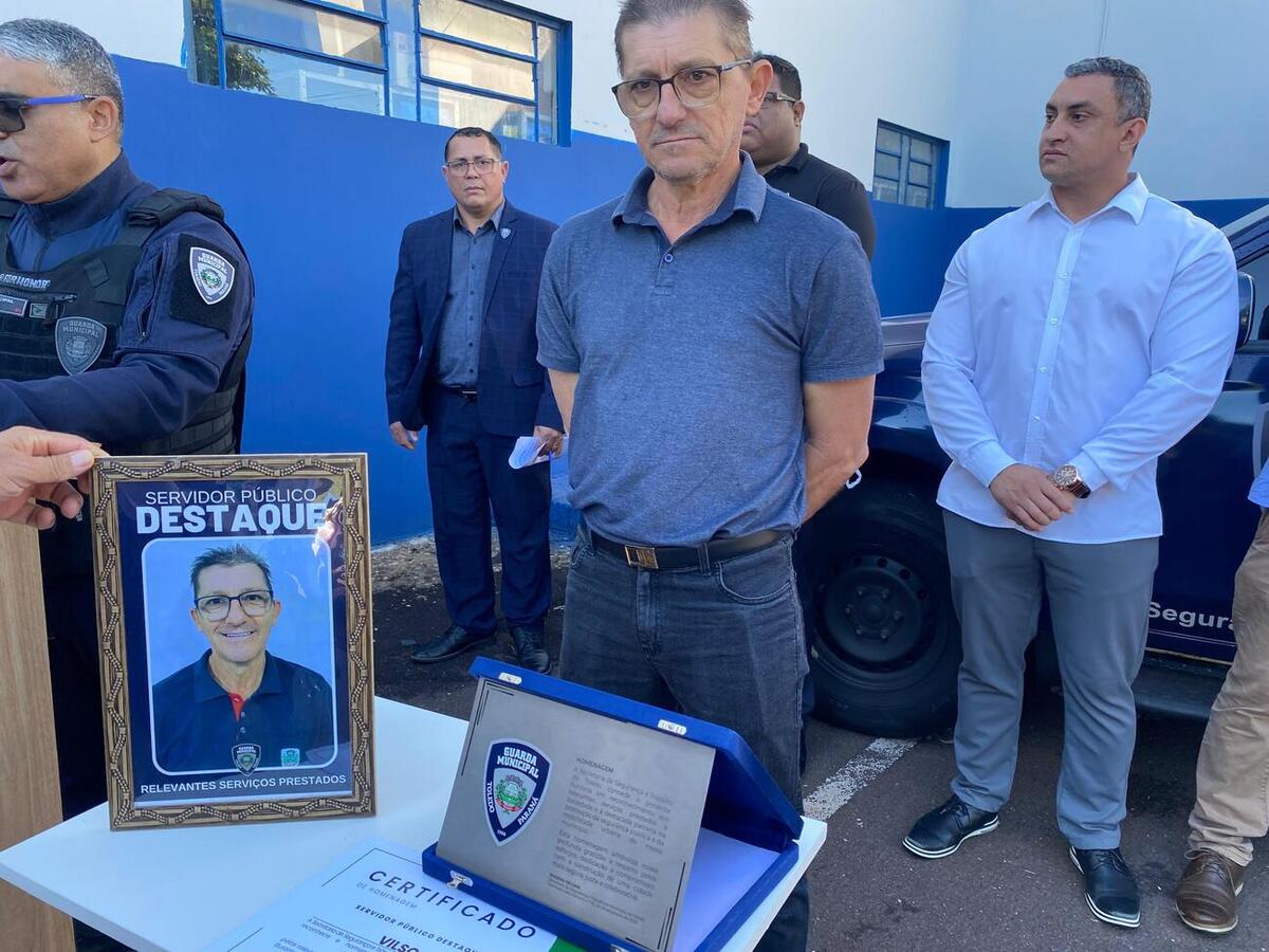 Eletricista Vilso Shuck foi o servidor homenageado no “Policial Municipal Destaque do Mês” de abril