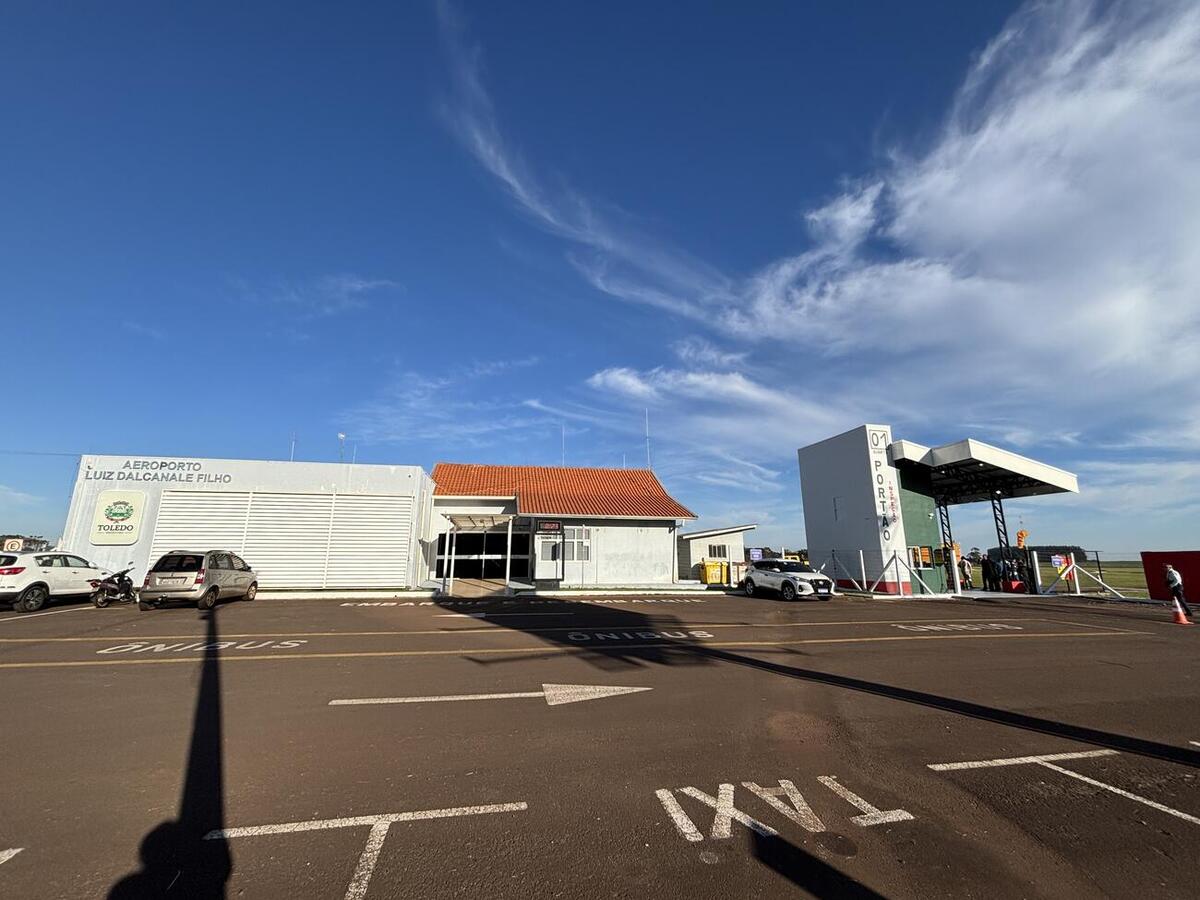 Com a presença de autoridades, atos ocorreram na manhã desta quinta-feira (23); novas estruturas atendem exigências da Agência Nacional da Aviação Civil