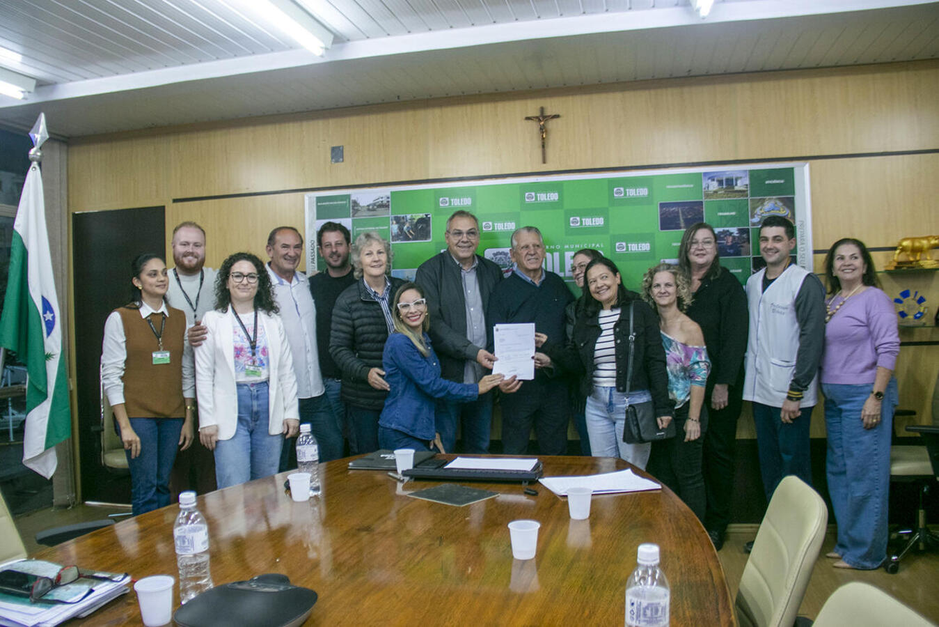 Repasse de recursos foi anunciado, nesta sexta (8), pelo deputado Dilceu Sperafico, a representantes da entidade e da Secretaria Municipal de Assistência Social