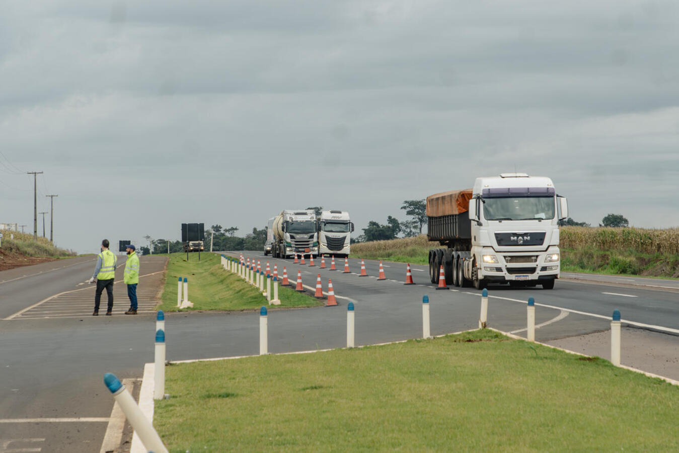 Posto de combustíveis nas proximidades do Autódromo Rafael Sperafico recebeu uma blitz educativa sobre a Lei Seca