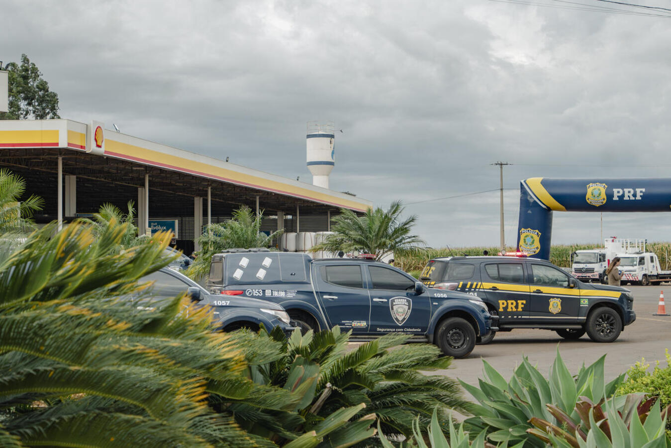 Posto de combustíveis nas proximidades do Autódromo Rafael Sperafico recebeu uma blitz educativa sobre a Lei Seca