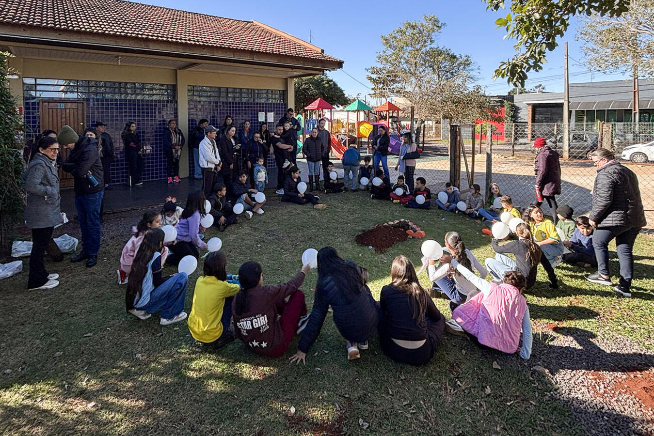 Programação do “Junho Verde” e do projeto “Rio Com Vida” movimentaram turmas da Escola Municipal Waldyr Luiz Becker, na tarde desta quinta-feira (25) 