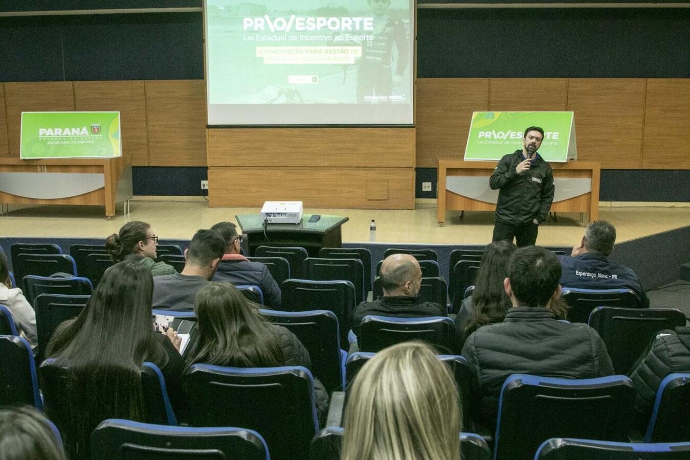 Prestação de contas ao Programa de Incentivo ao Esporte do Paraná foi o centro dos debates durante encontro realizado nesta terça-feira (16) no Acary Oliveira