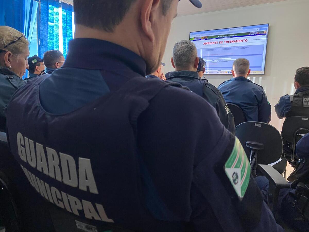 Nesta terça-feira (16) a Guarda Municipal realizou um treinamento sobre o preenchimento de Boletins de Ocorrência