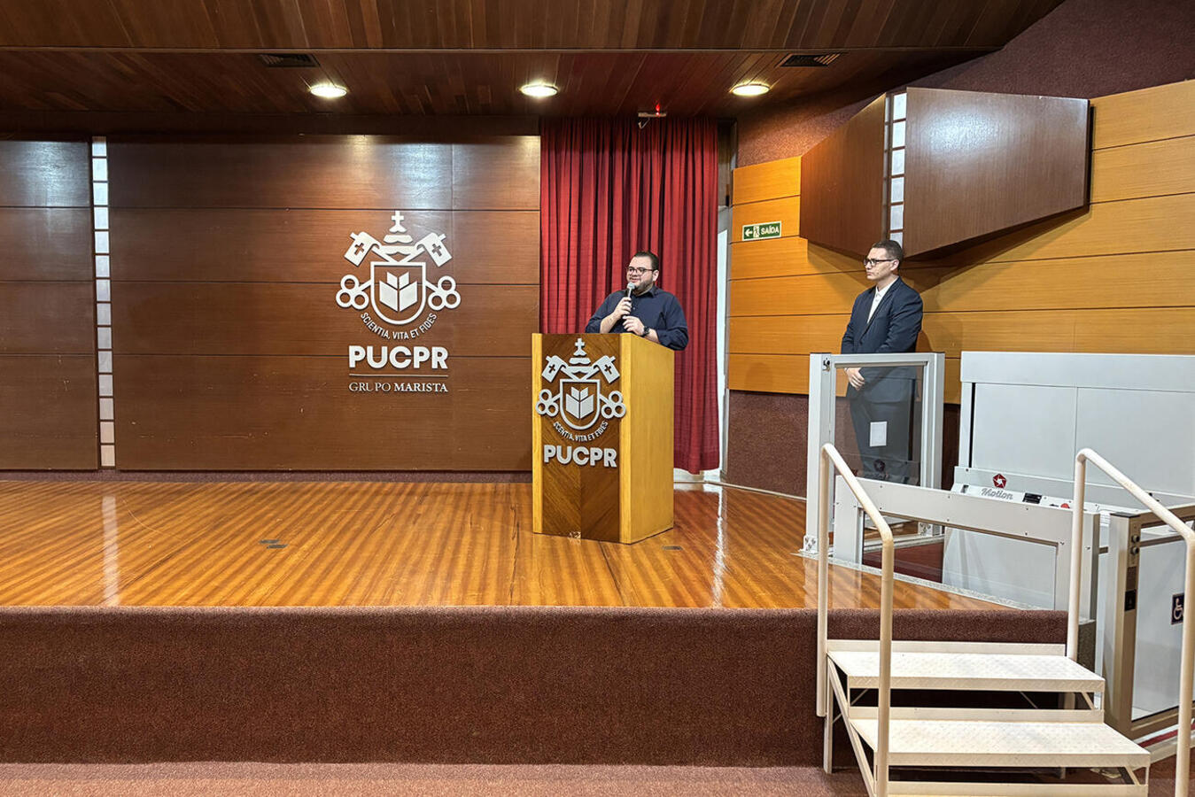 Composta por duas turmas e 50 alunos, iniciativa da SDHS, da PUCPR e da Cáritas Diocesana começou no último sábado (20), no câmpus Toledo da universidade