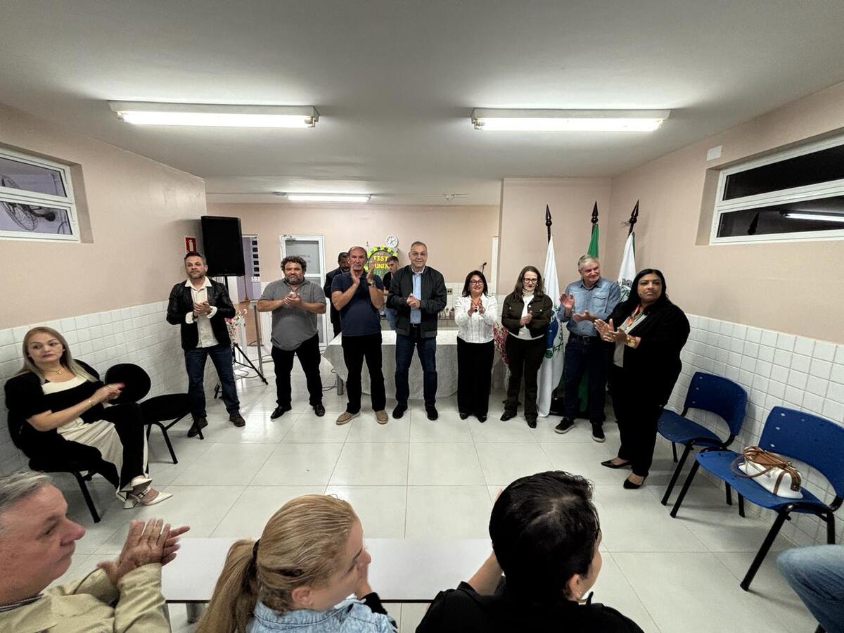 Unidade localizada no Jardim Coopagro recebeu melhorias estruturais e foi reinaugurada em cerimônia com autoridades, servidores e famílias
