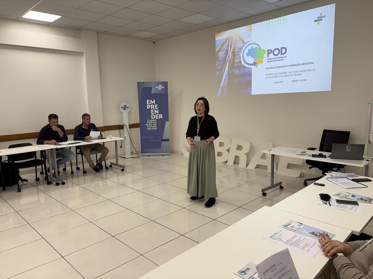 Encontro, nesta segunda (15), na sede do Sebrae, reuniu entidades e instituições para discutir diretrizes e alinhamentos da futura política municipal para o setor