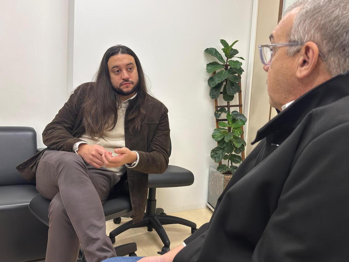 Em agenda em Curitiba, prefeito tratou da liberação de investimentos para novas UBSs, maternidade infantil, ambulatório de especialidades e ampliação da rede de atendimento em Toledo