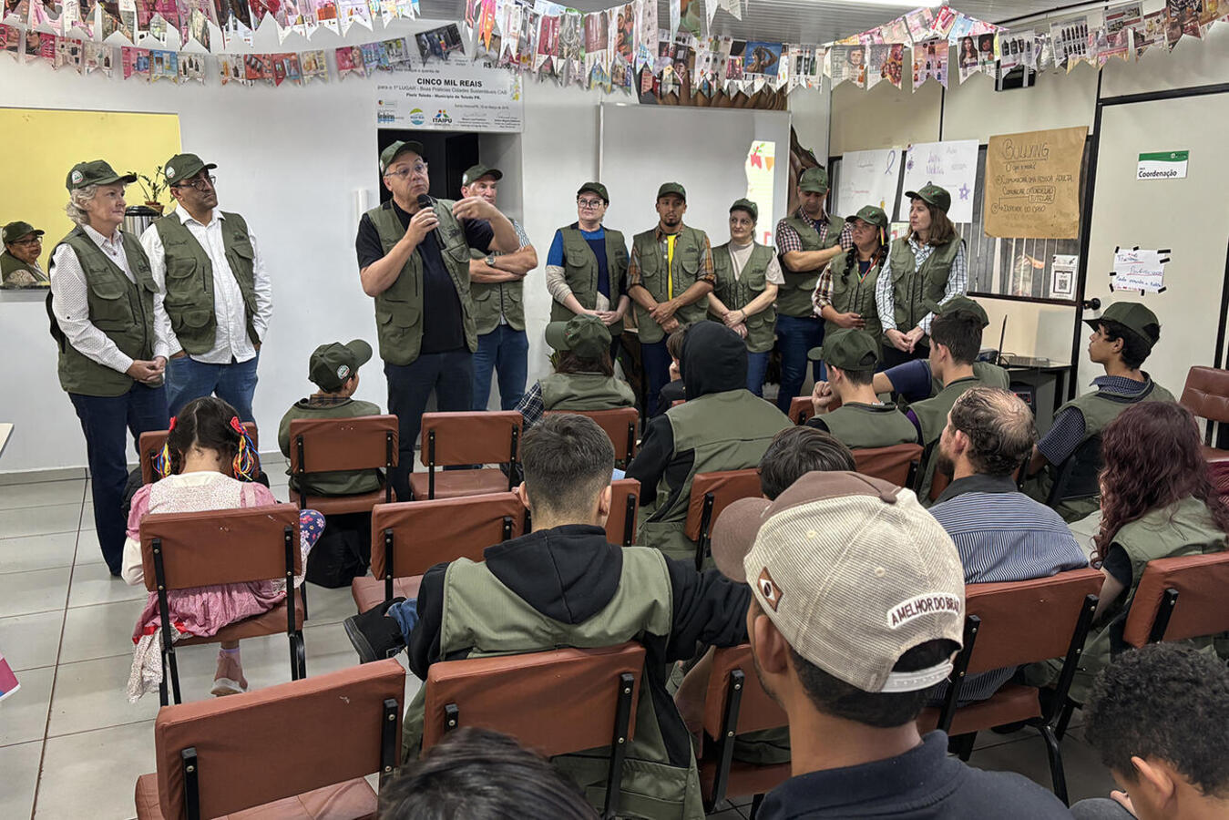 Com a presença de familiares dos adolescentes atendidos pelo projeto, evento realizado no último sábado (11) também foi prestigiado por autoridades municipais