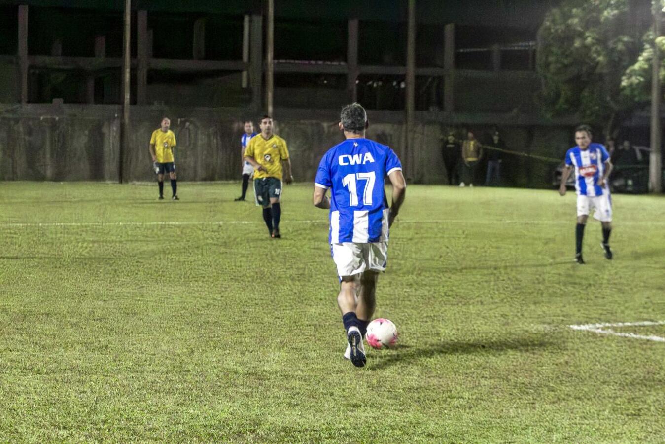 Título veio na noite desta quinta-feira (9), após vitória por 2 a 0 sobre a Associação Atlética Cinco Estrelas-AACE/Dona Sol; Móveis Limberger ficaram com o 3º lugar