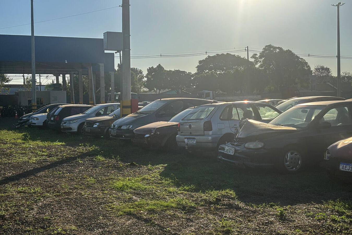 Editais preveem disputa online que seguem até os dias 12 e 13/8, visitação aos lotes e oportunidades para pessoas físicas, empresas e recicladoras credenciadas
