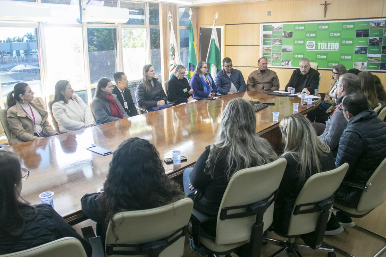 Encontro inaugural ocorreu na última terça (7) na Sala de Reuniões do Gabinete do Prefeito e debateu como cada parte poderá contribuir para o PME 2026-2036